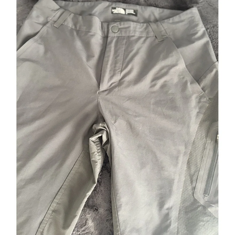The North Face Mens Waist 30 X 9 Performance Shorts Dark Grey Utility